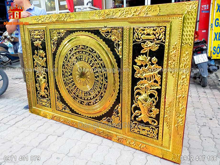 Đồng Hoàng Gia nhận chế tác bức tranh mặt trống hoa sen theo yêu cầu